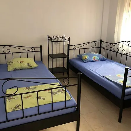 Geraneos Playa * Торевьиа